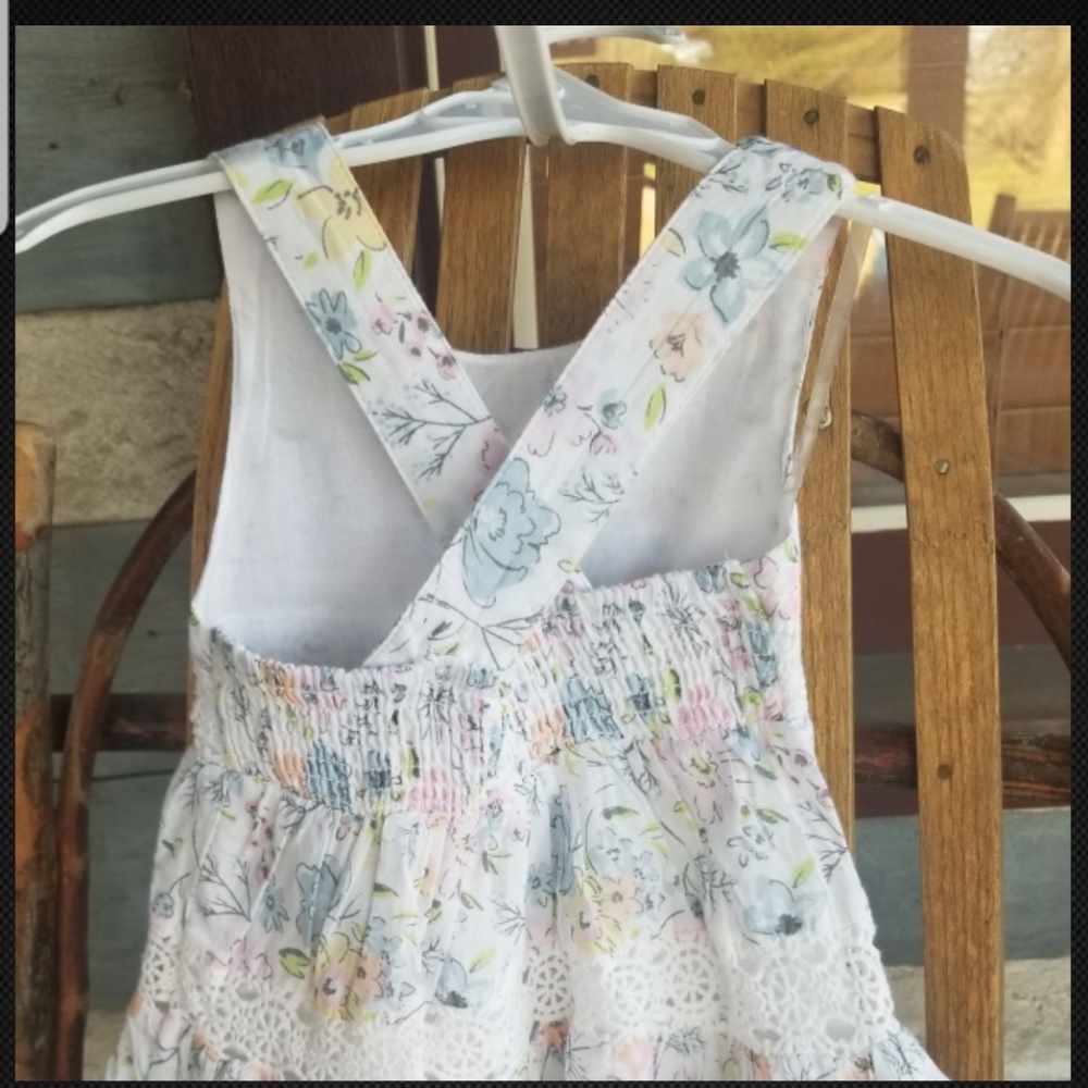 🌺NWT WHITE FLOWER  DRESS - Picture 3 of 8